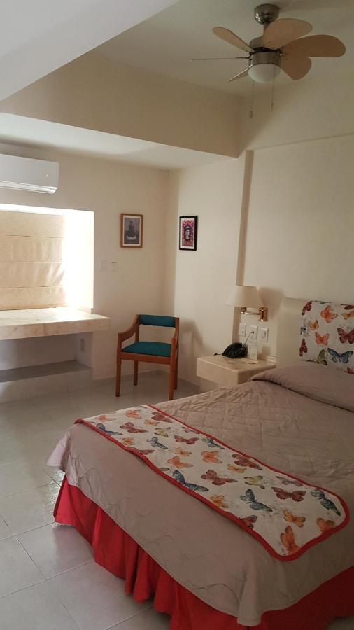 Hotel Y Suites Nader Cancún Buitenkant foto